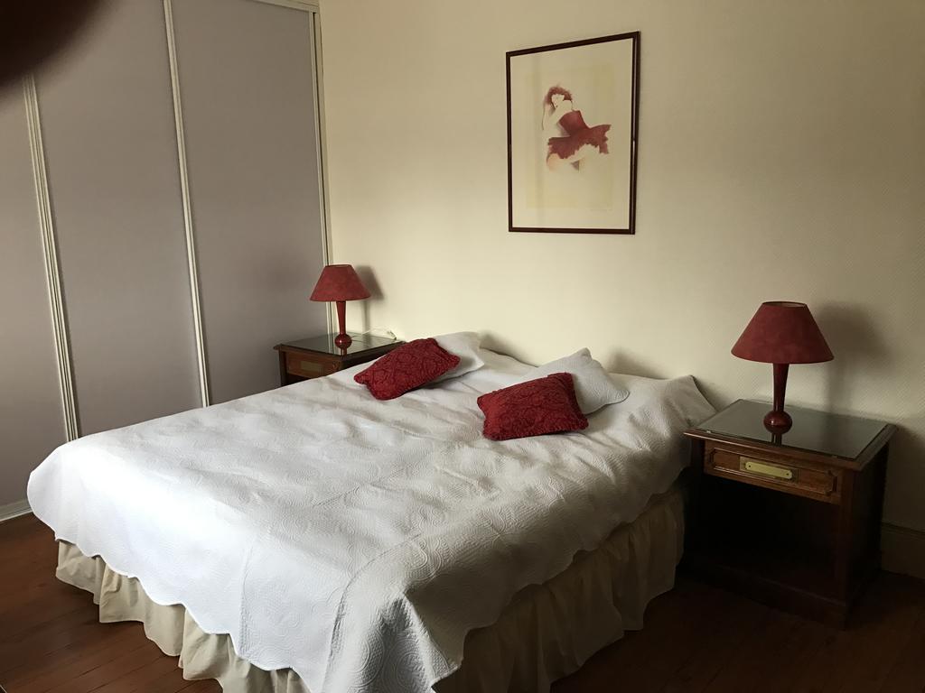 Maison D'Hotes Chateau De Lastours Espalais Bagian luar foto